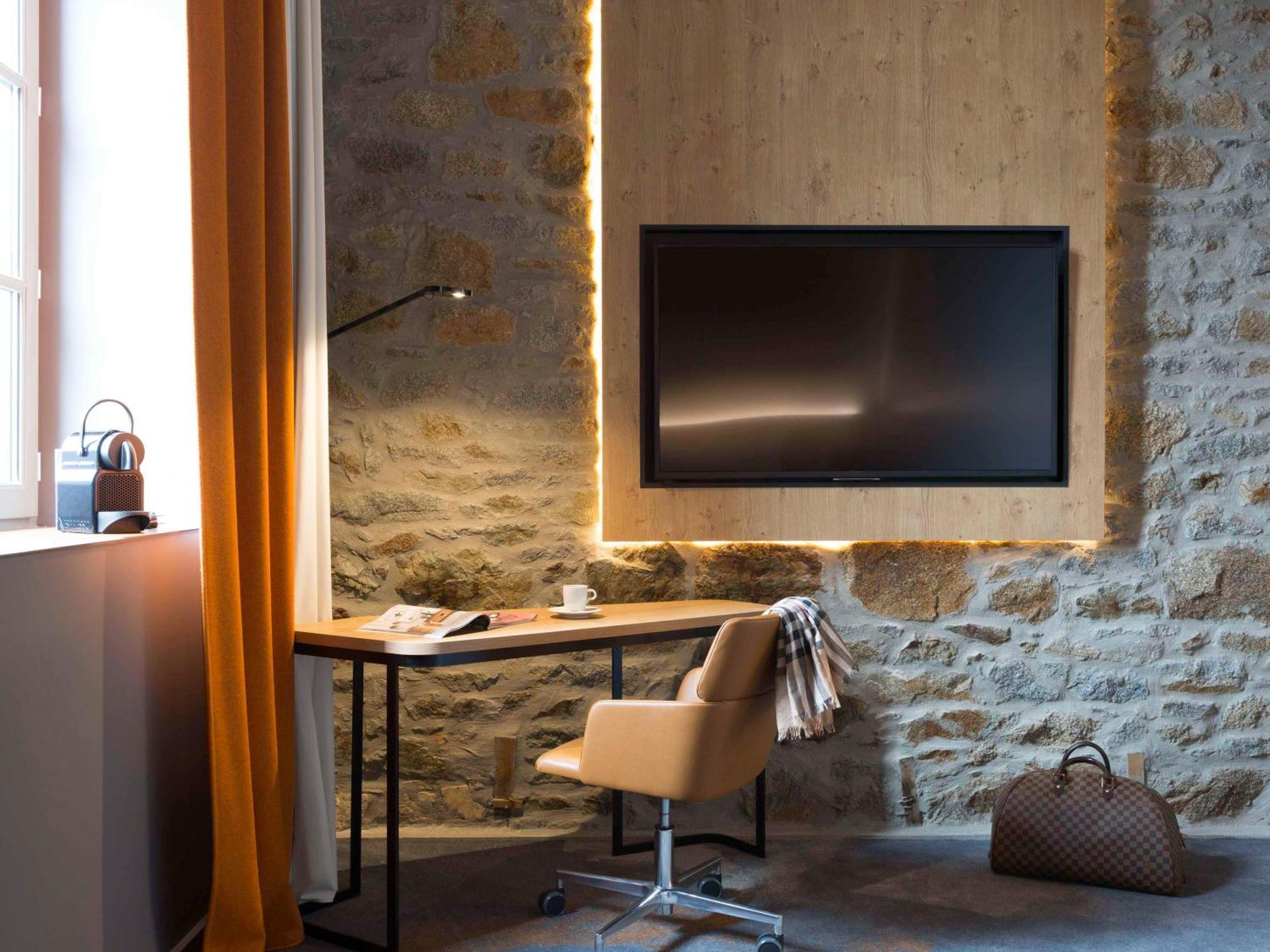 Hotel Novotel Brieuc Centre, Design 4*