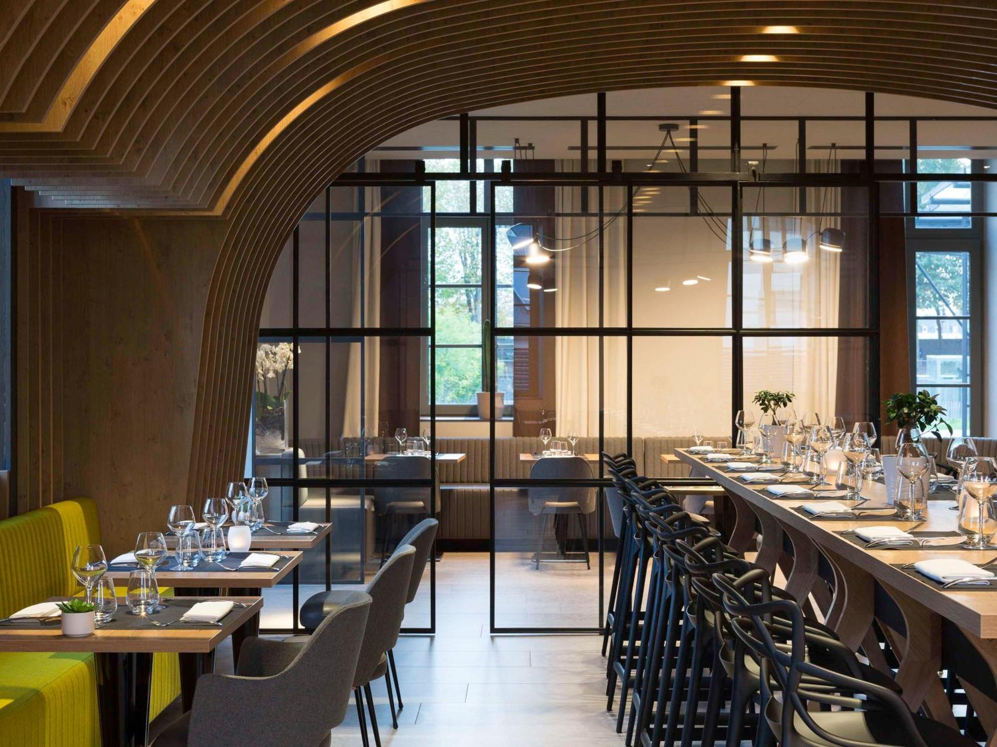 Novotel Brieuc Centre, Design 4*